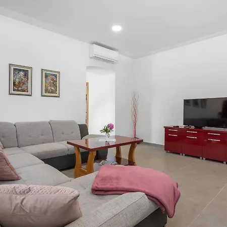 Old Stone Katarina Villa