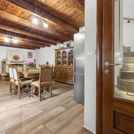 Old Stone Katarina * Nedeščina