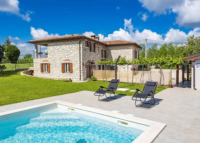 Old Stone Katarina Nedescina