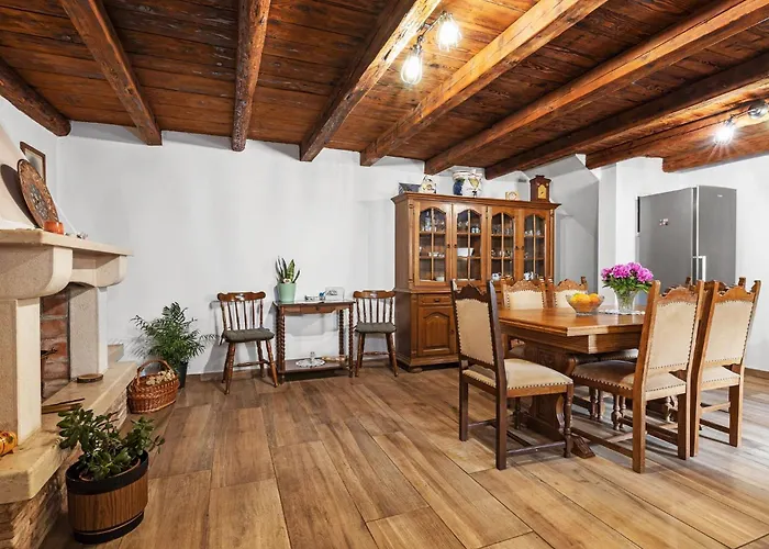 Old Stone Katarina Nedescina